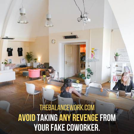 Signs Your Coworker Is Fake