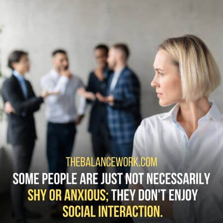 No social interaction - Why Does My Coworker Avoid Eye Contact 